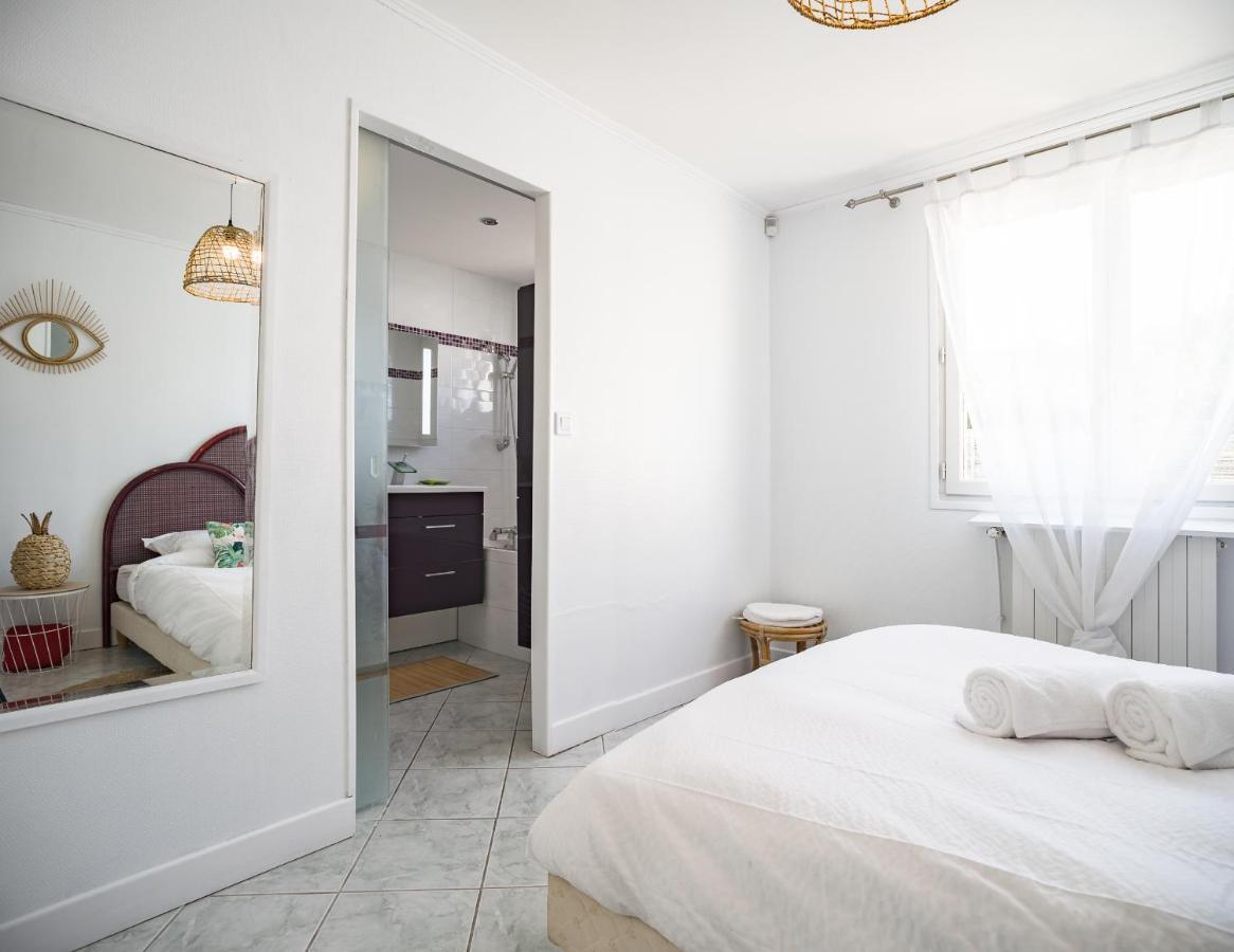 Sun House - Terrasse Parking Prive Gratuit Apartment Троа Екстериор снимка